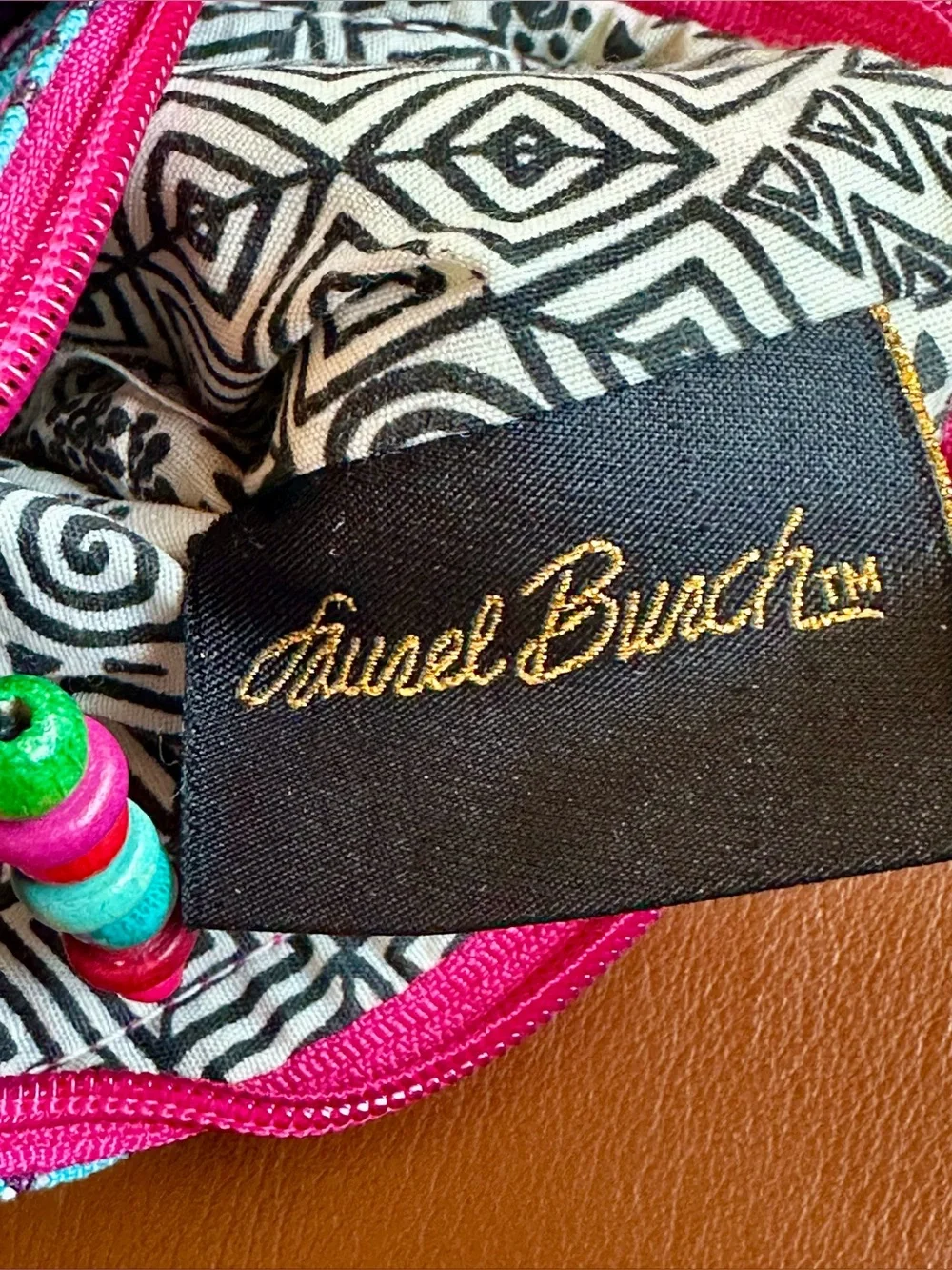 Laurel Burch colorful Cat makeup bag/pouch. Preowned Clean. Colorful